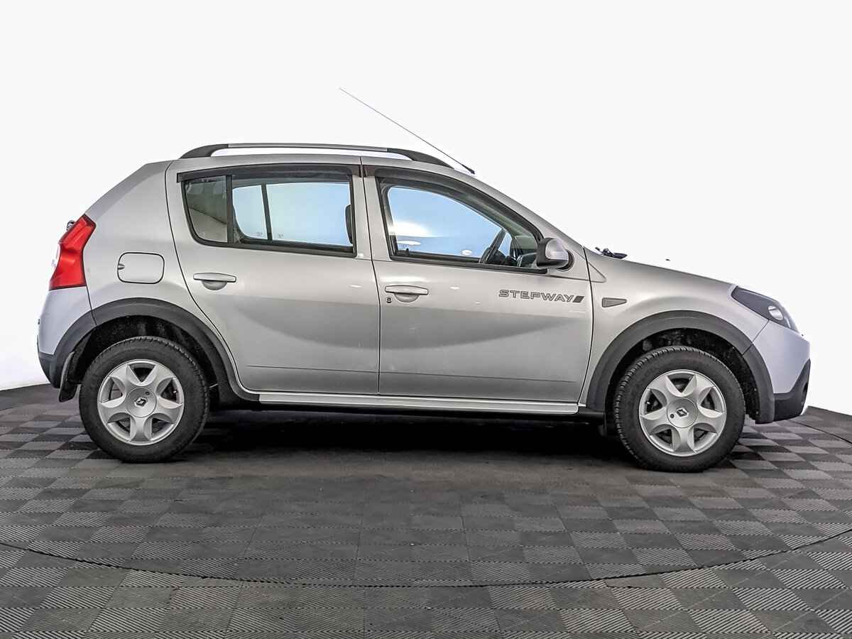 Renault Sandero, 2013