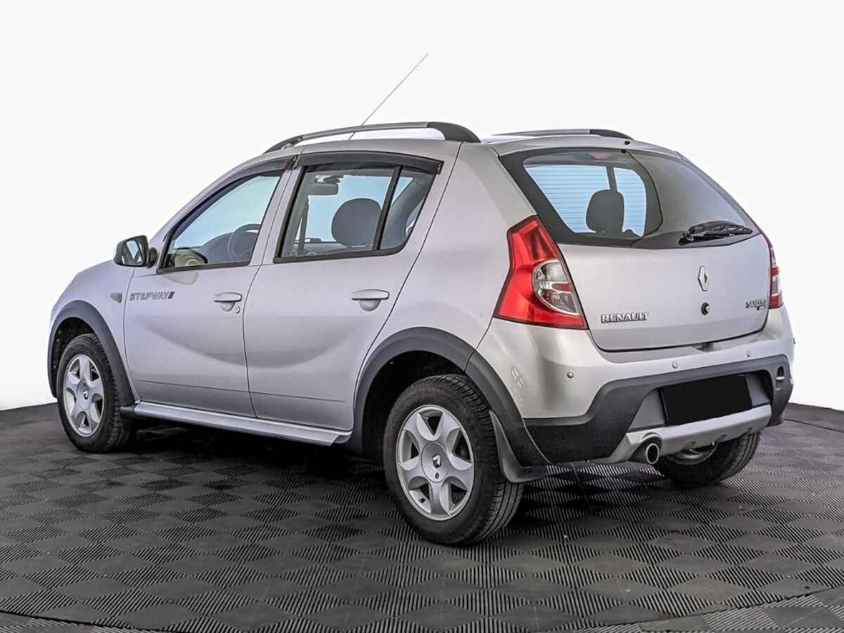 Renault Sandero, 2013