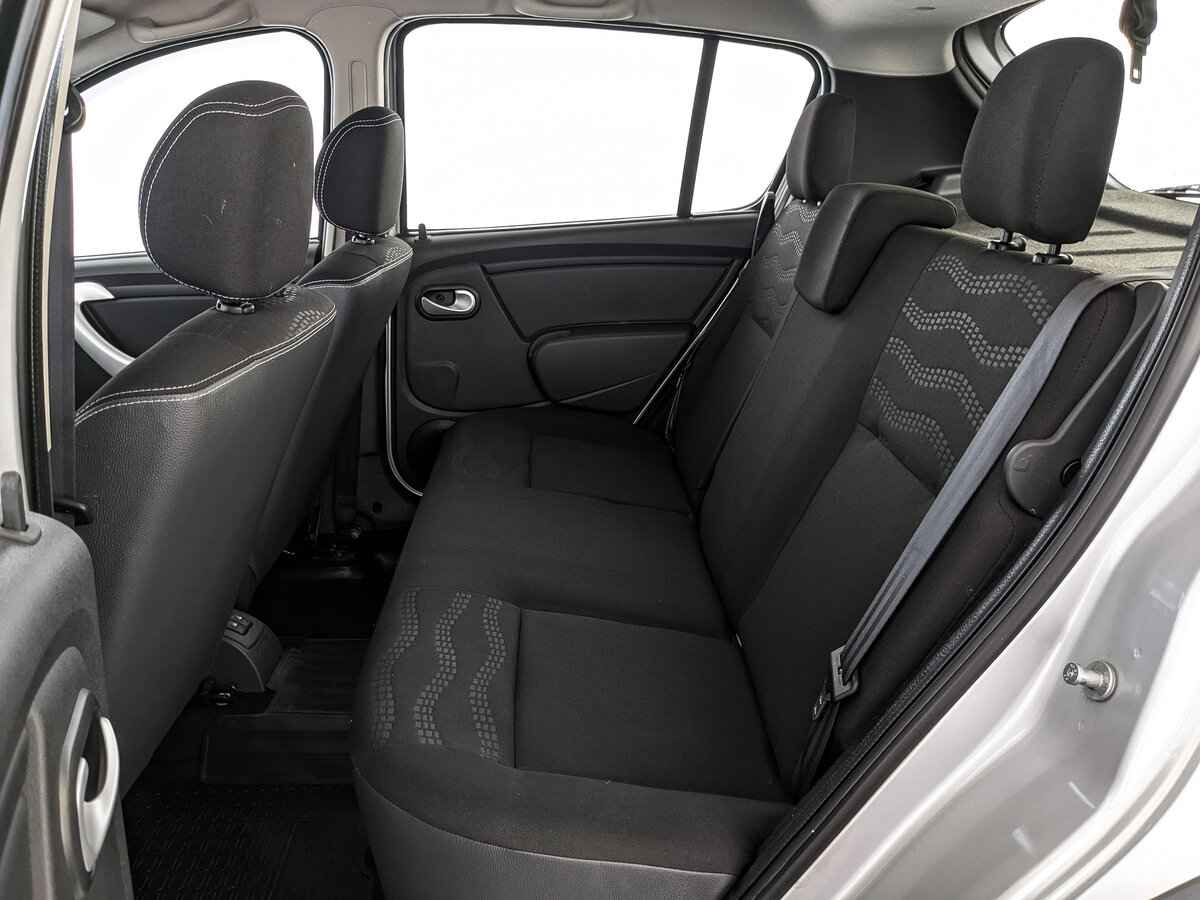 Renault Sandero, 2013