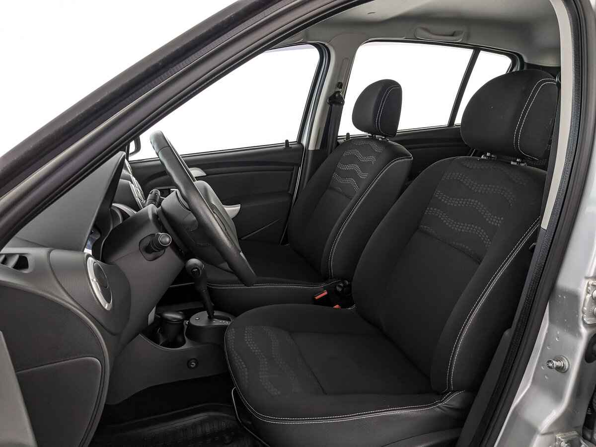 Renault Sandero, 2013