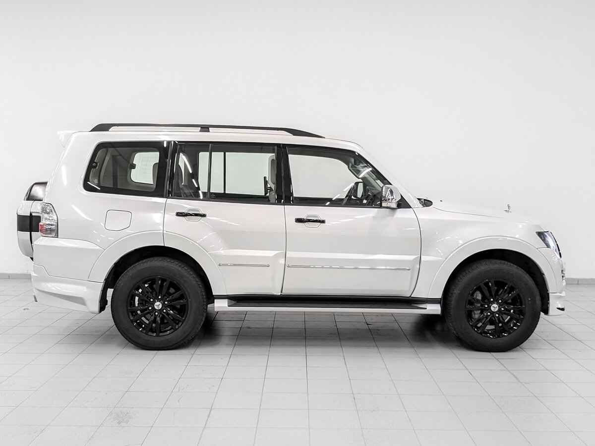 Mitsubishi Pajero, 2019