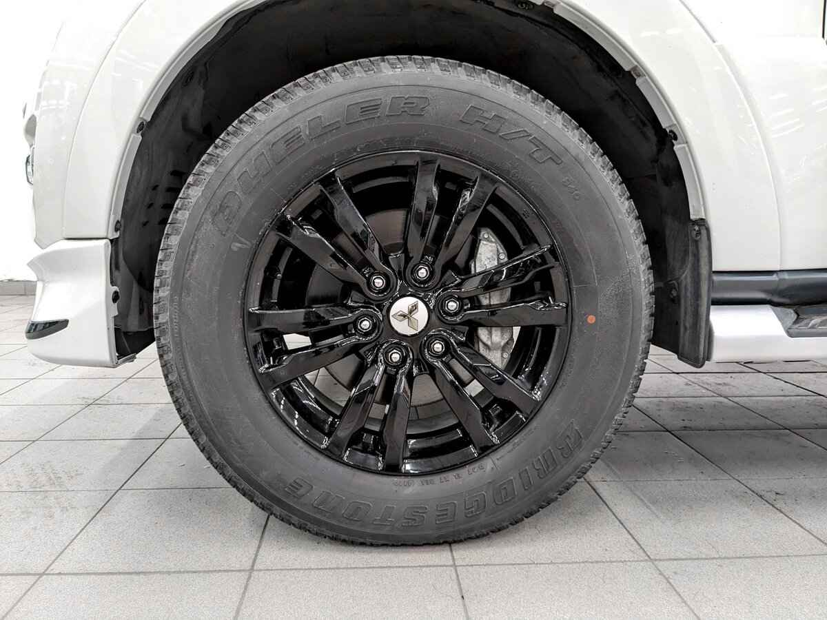 Mitsubishi Pajero, 2019