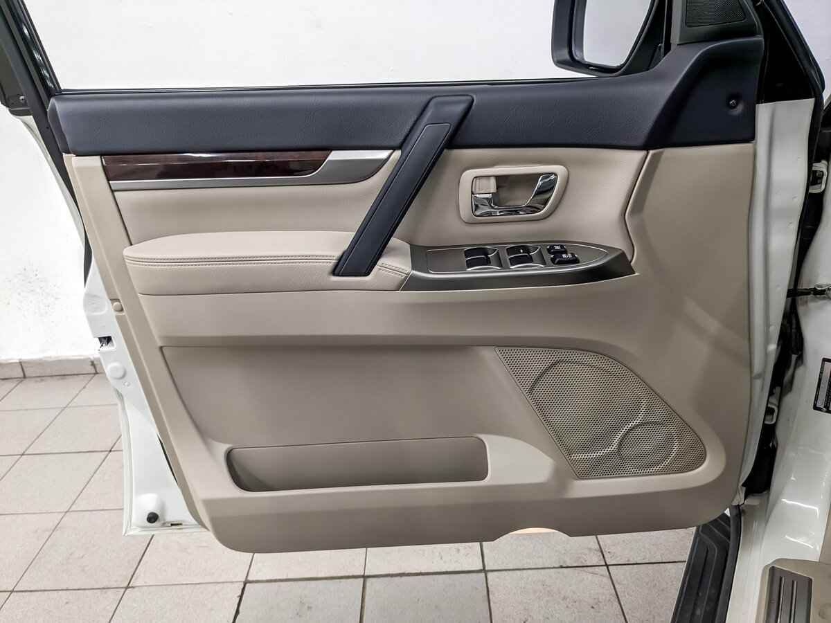 Mitsubishi Pajero, 2019