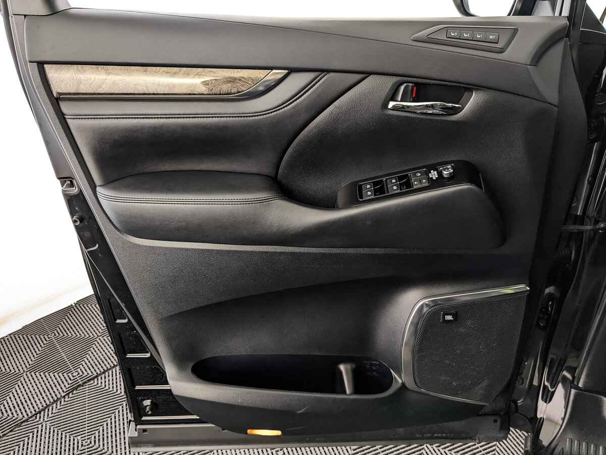 Toyota Alphard, 2019