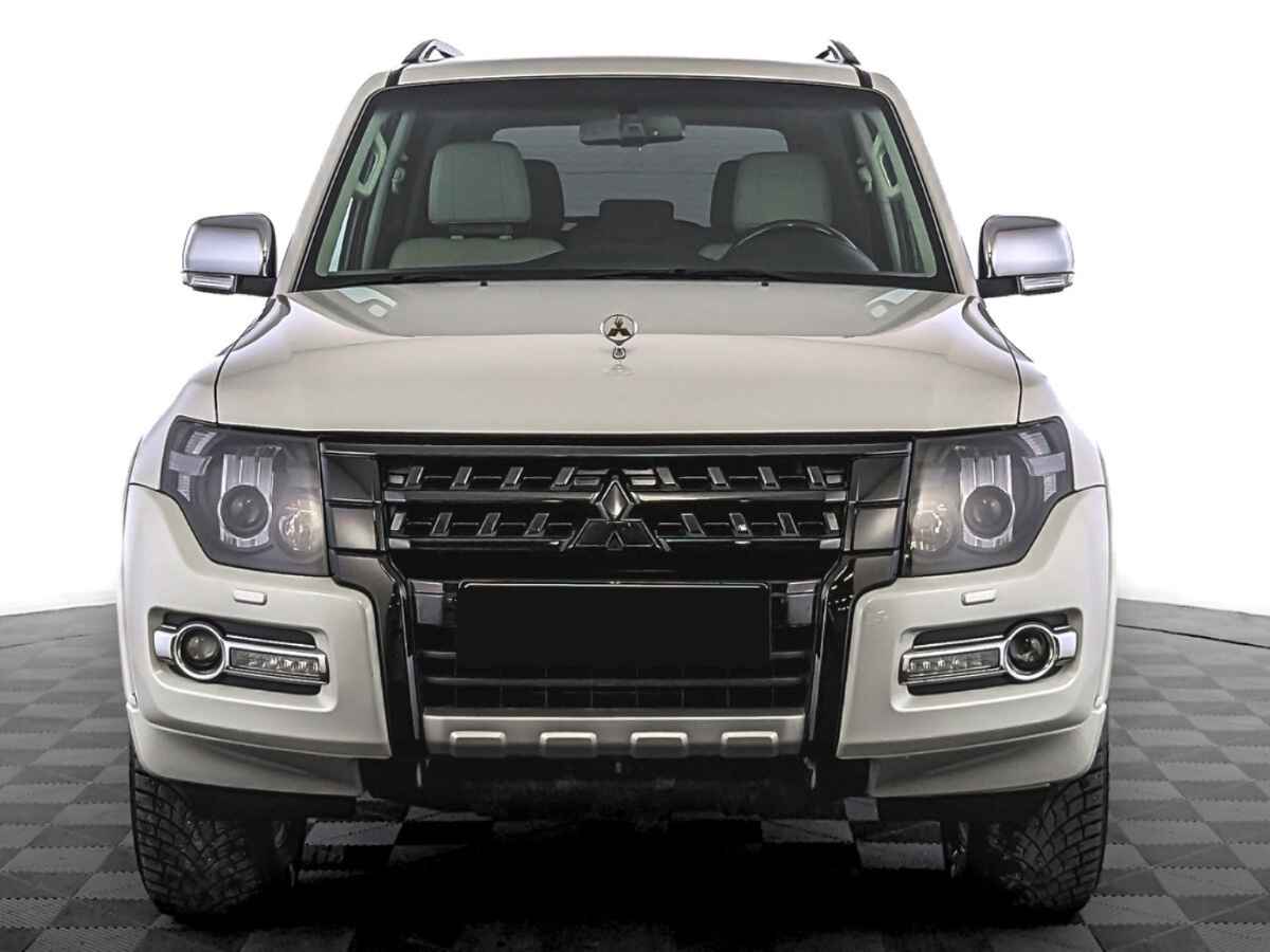 Mitsubishi Pajero, 2020