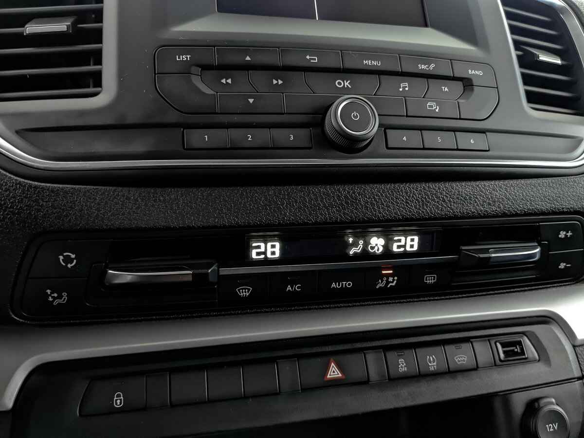 Peugeot Traveller, 2019