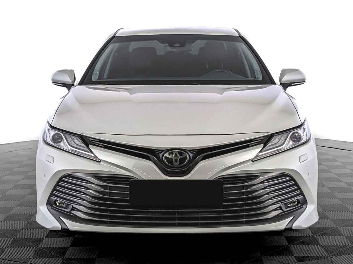 Toyota Camry, 2019