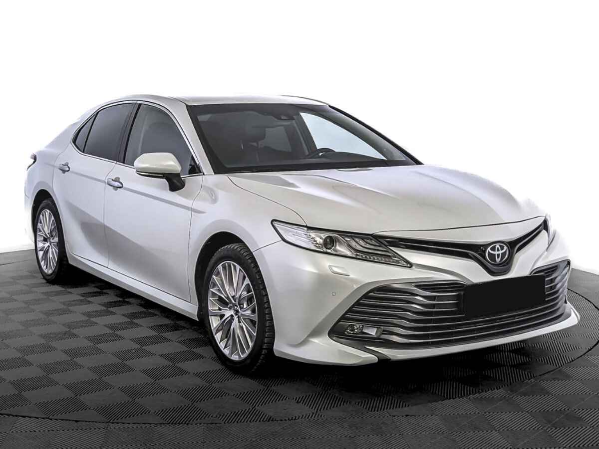 Toyota Camry, 2019