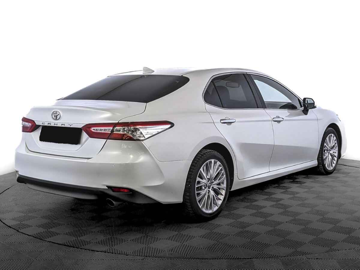 Toyota Camry, 2019