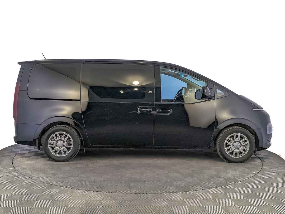 Hyundai Staria, 2022