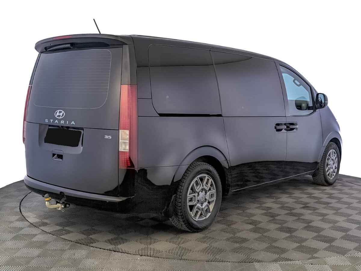 Hyundai Staria, 2022