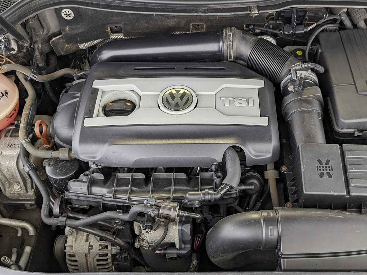 Volkswagen Passat CC, 2012