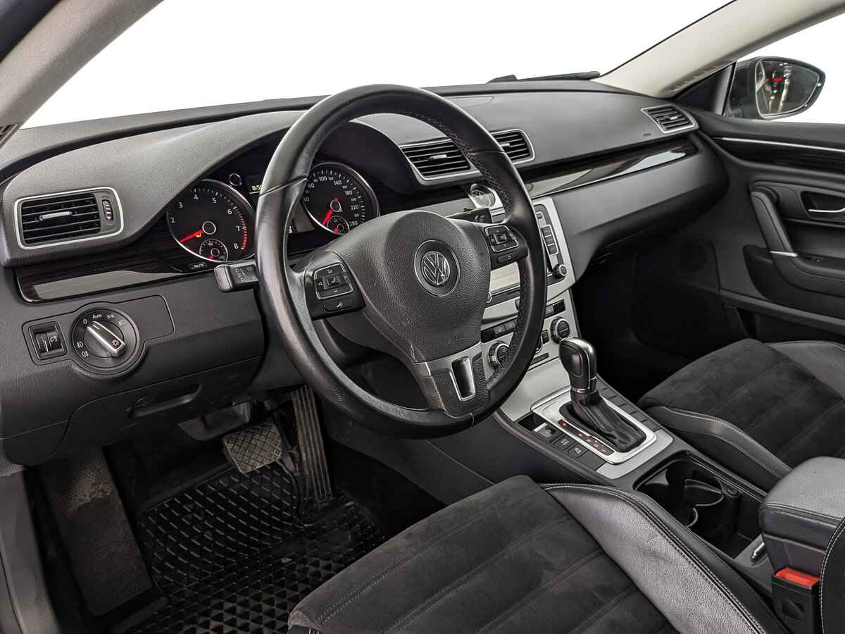 Volkswagen Passat CC, 2012