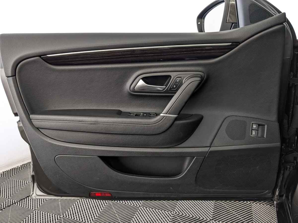 Volkswagen Passat CC, 2012