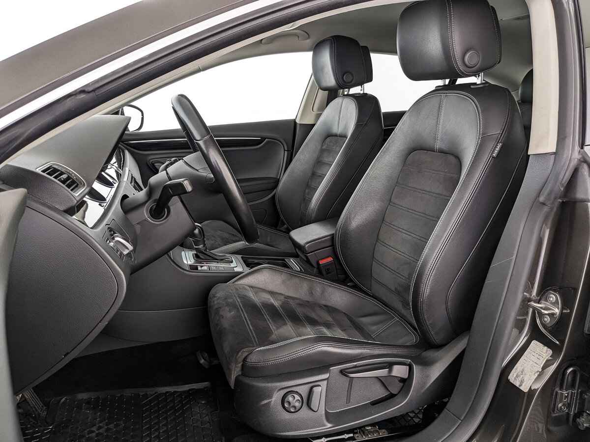 Volkswagen Passat CC, 2012