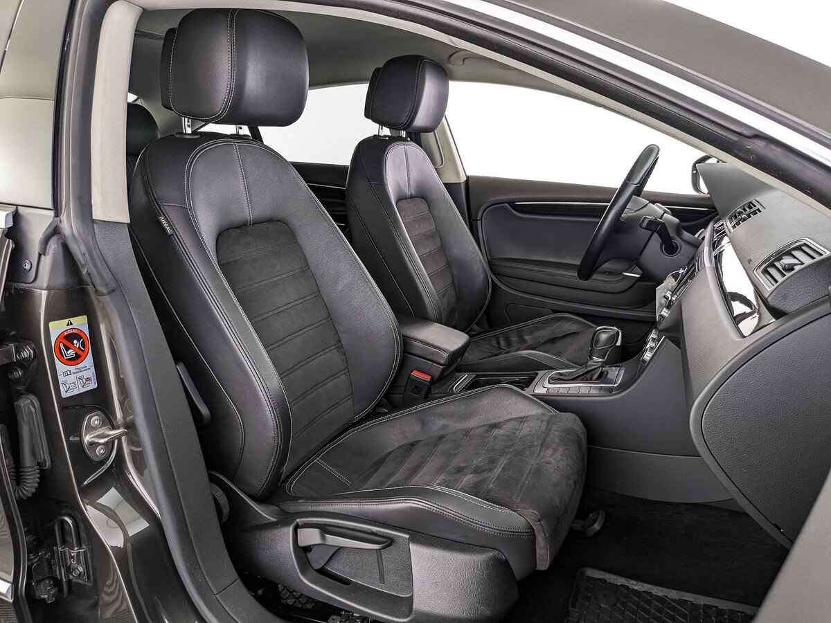 Volkswagen Passat CC, 2012