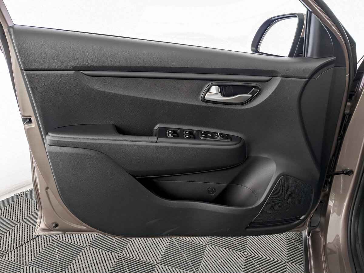 Kia Rio X-Line, 2019