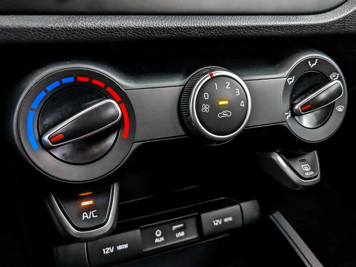 Kia Rio X-Line, 2019