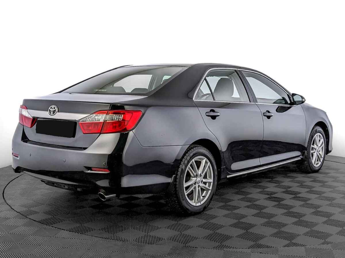 Toyota Camry, 2013