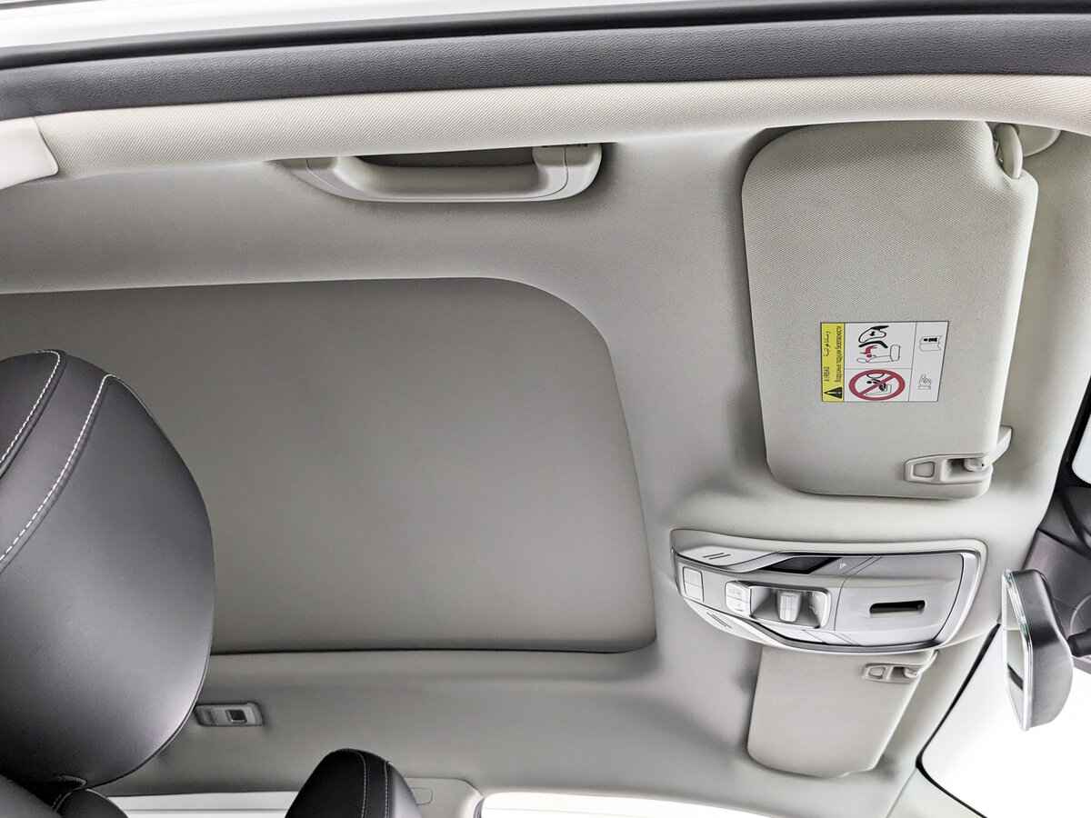 Geely Atlas Pro, 2022