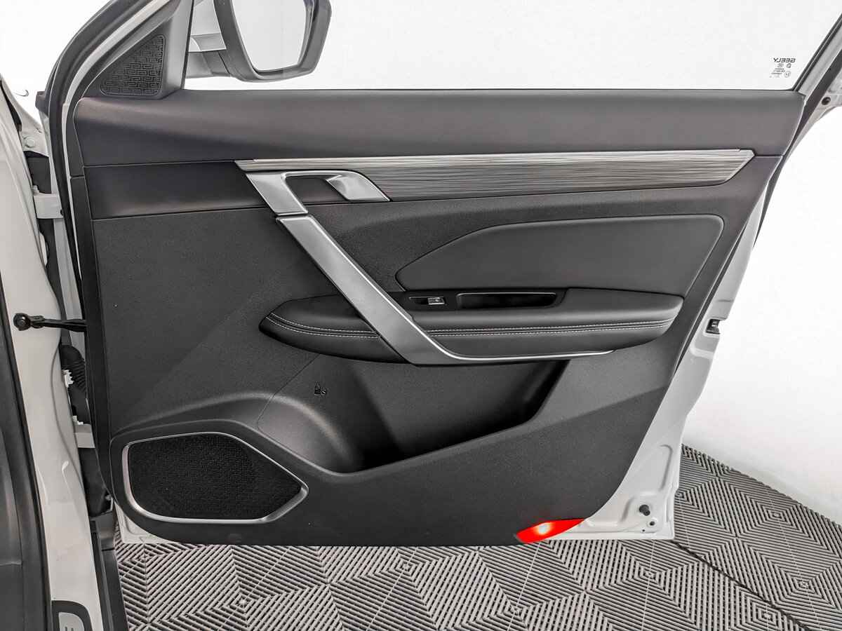 Geely Atlas Pro, 2022