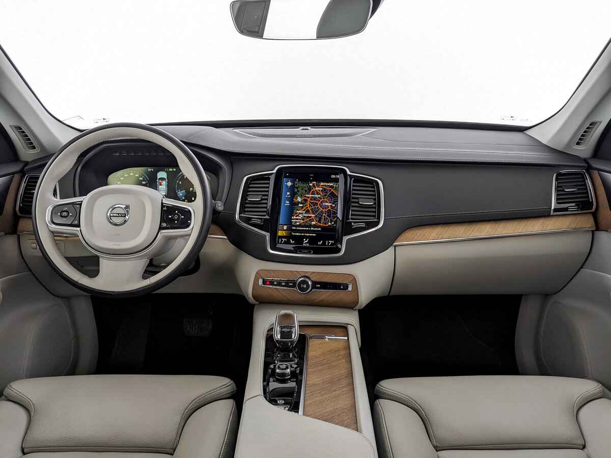 Volvo XC90 B5, 2021