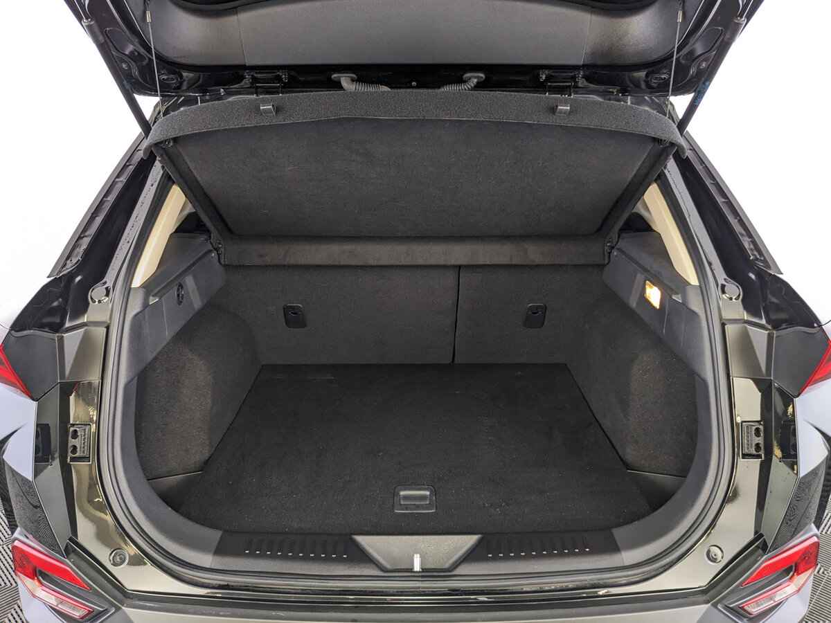 FAW Bestune T77, 2022