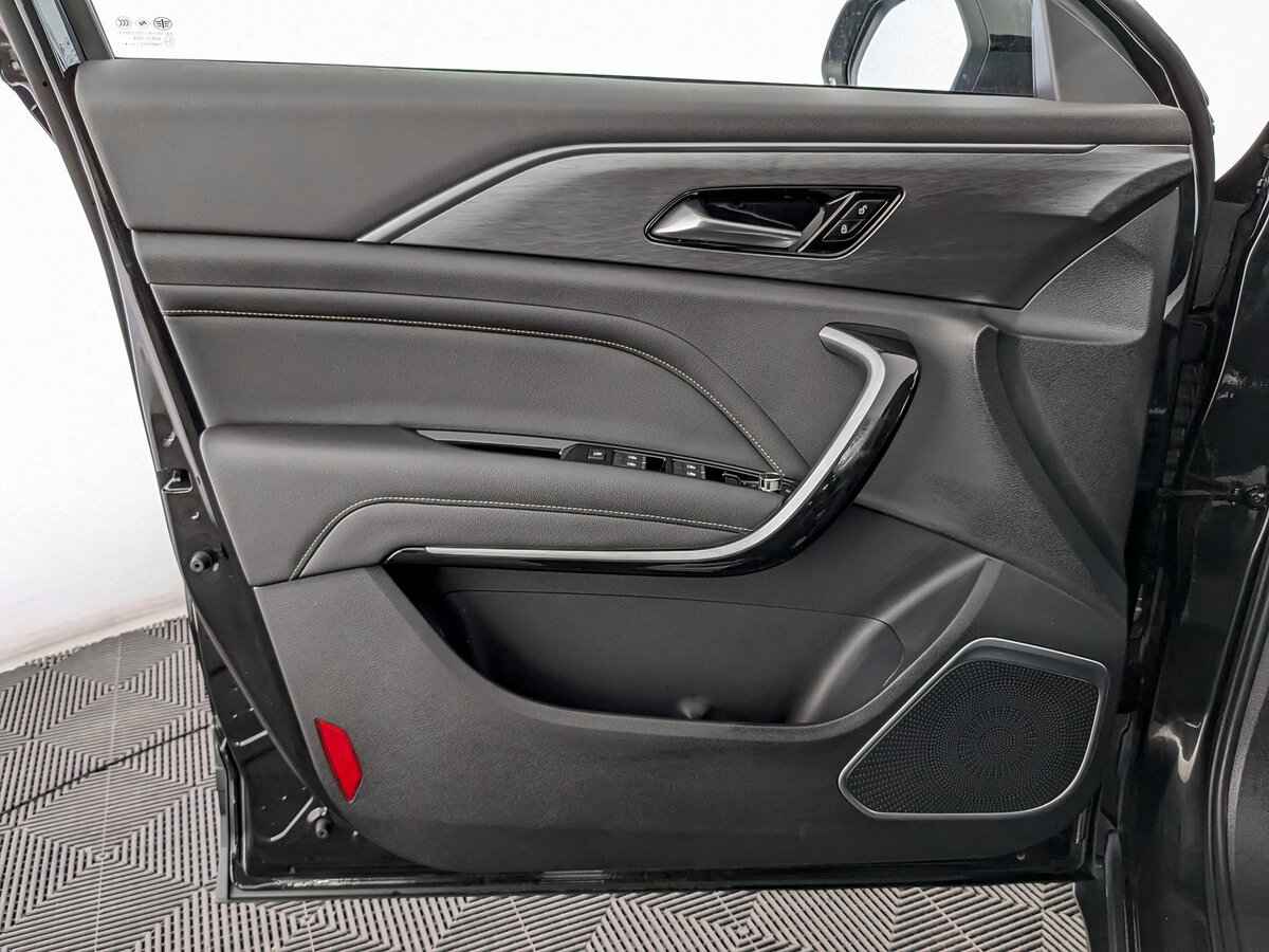 FAW Bestune T77, 2022