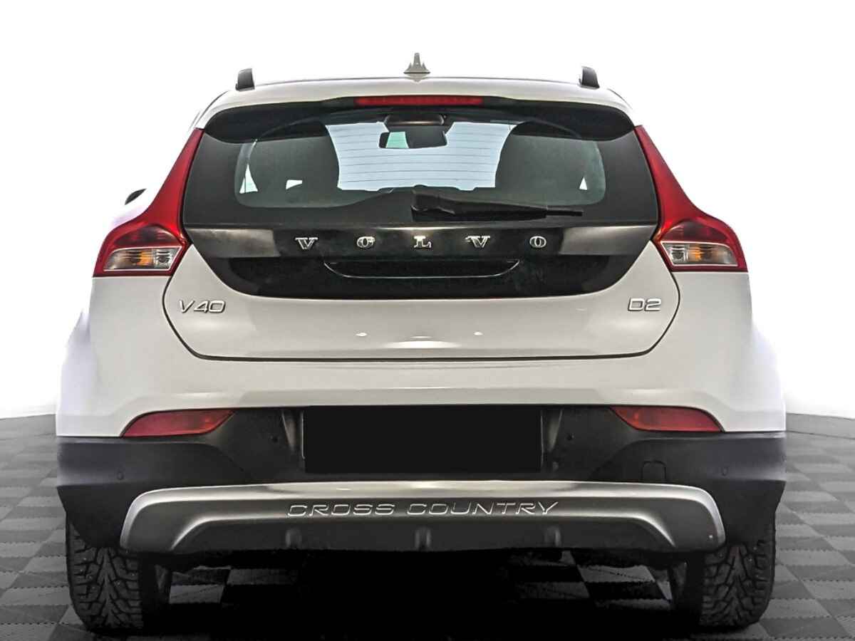 Volvo V40 Cross Country, 2014