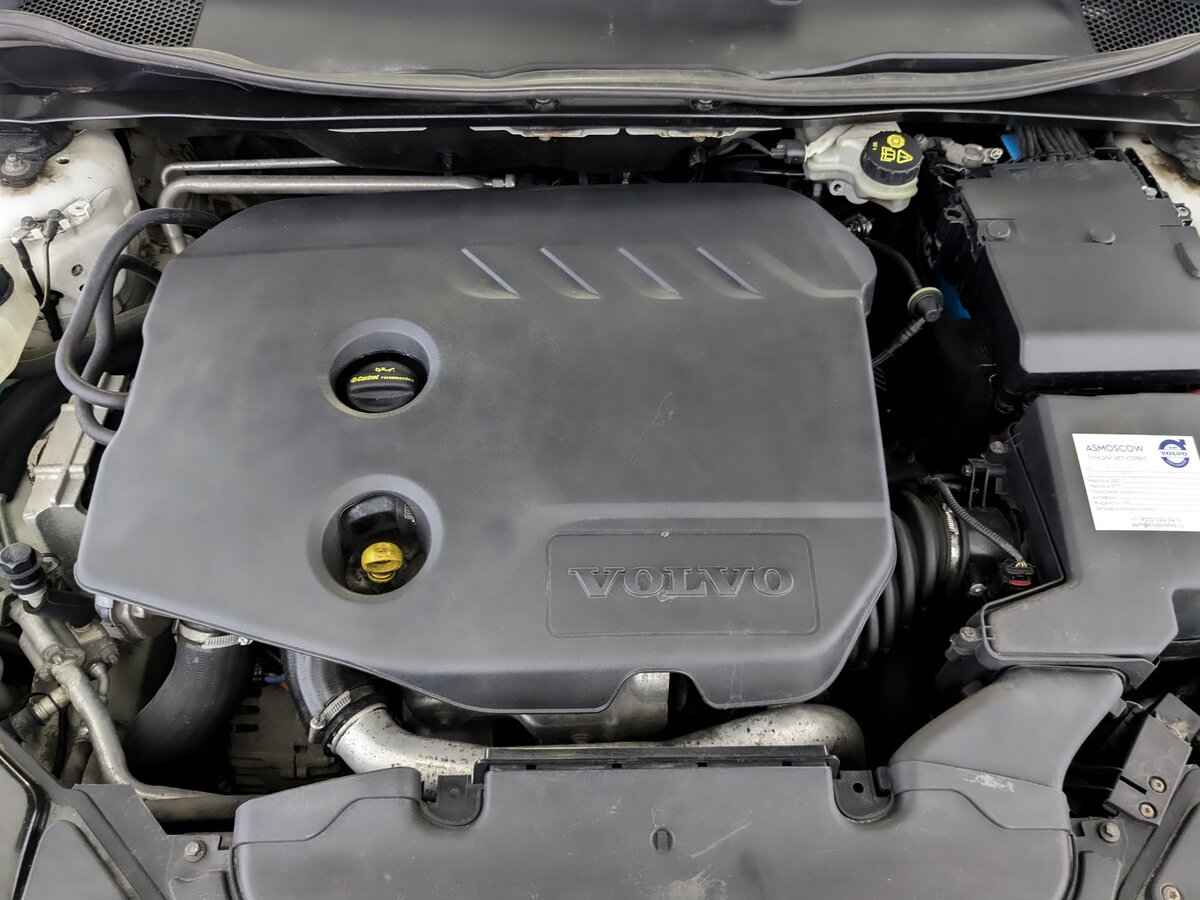 Volvo V40 Cross Country, 2014