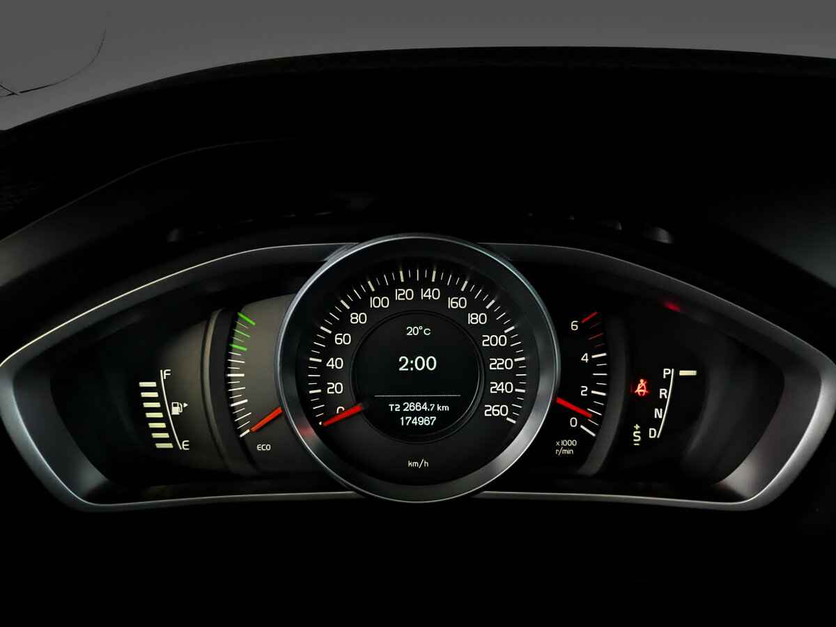 Volvo V40 Cross Country, 2014