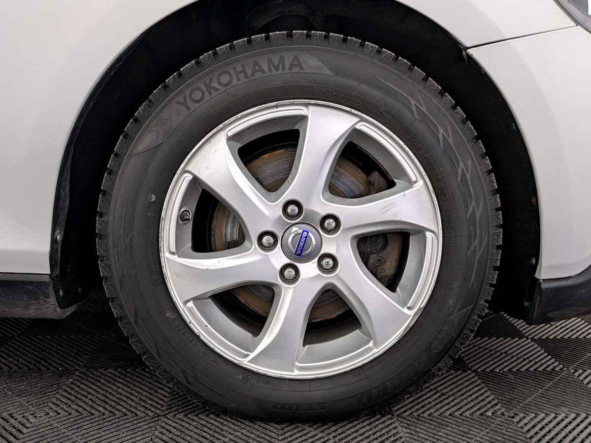 Volvo V40 Cross Country, 2014