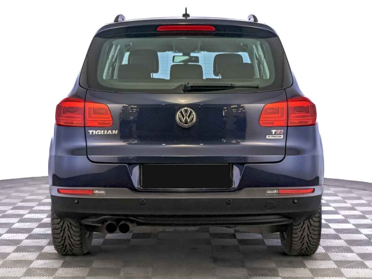 Volkswagen Tiguan, 2015