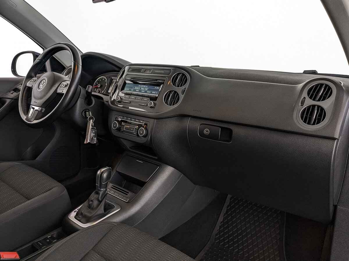 Volkswagen Tiguan, 2015