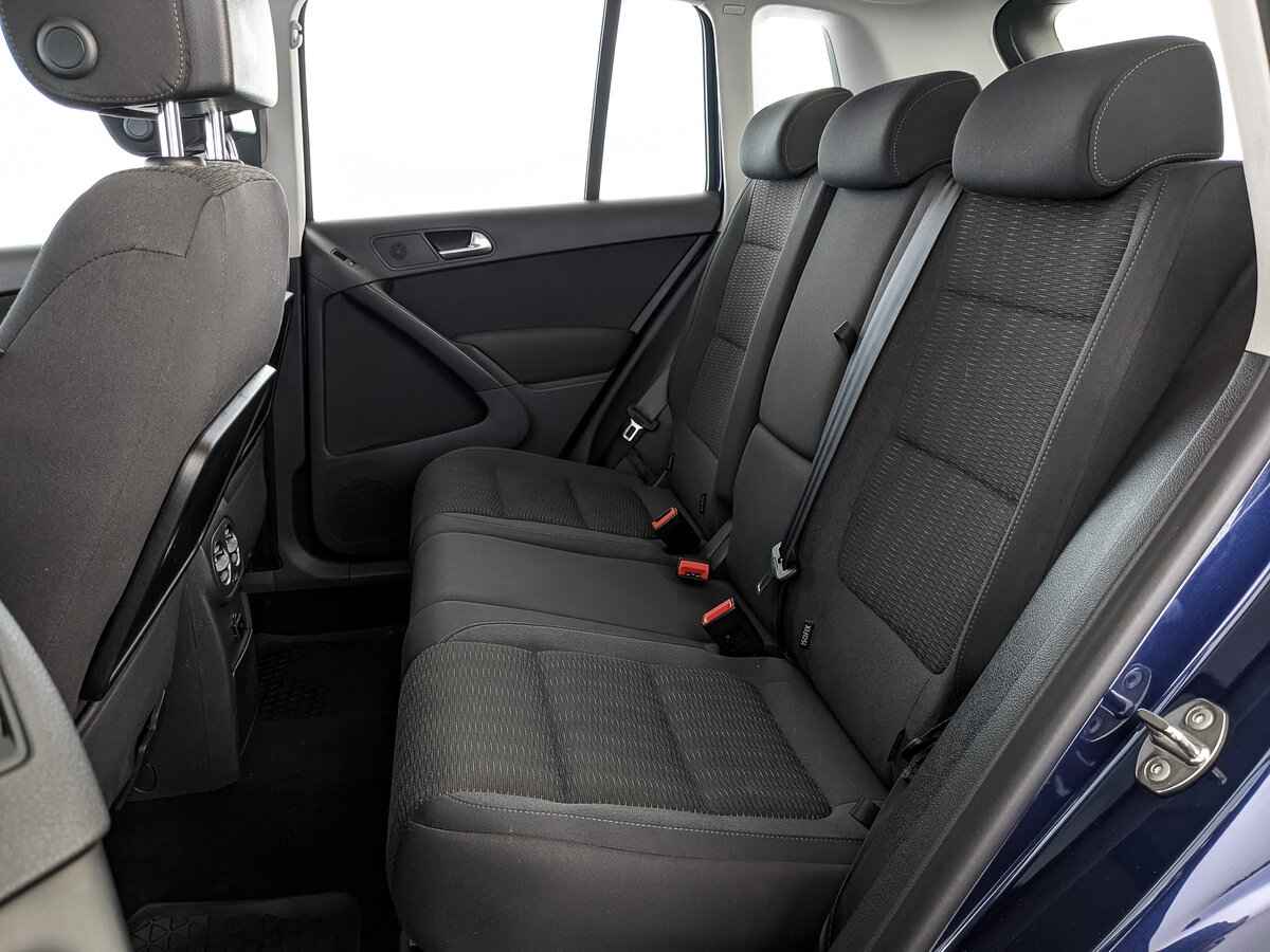 Volkswagen Tiguan, 2015