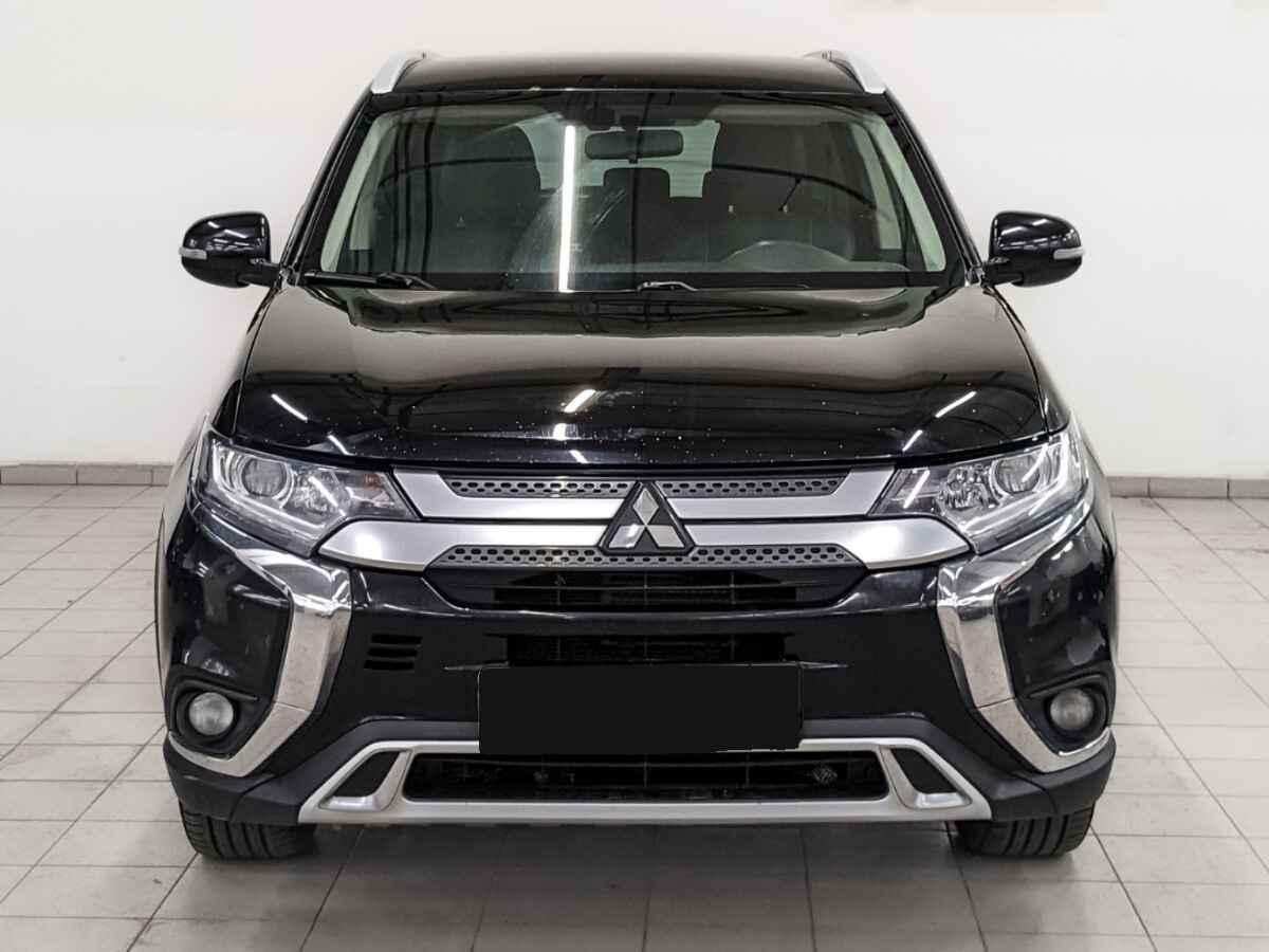 Mitsubishi Outlander, 2020