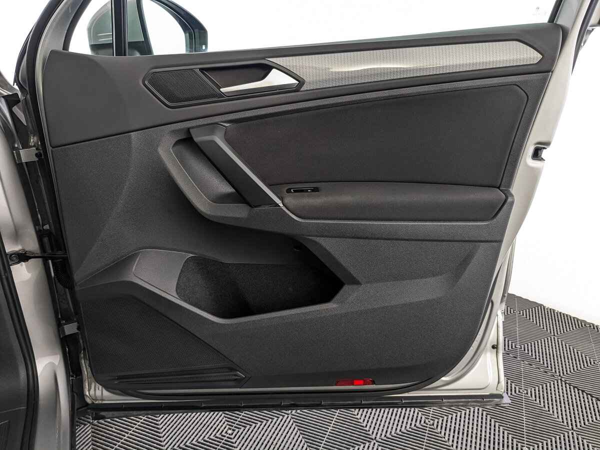 Volkswagen Tiguan, 2021