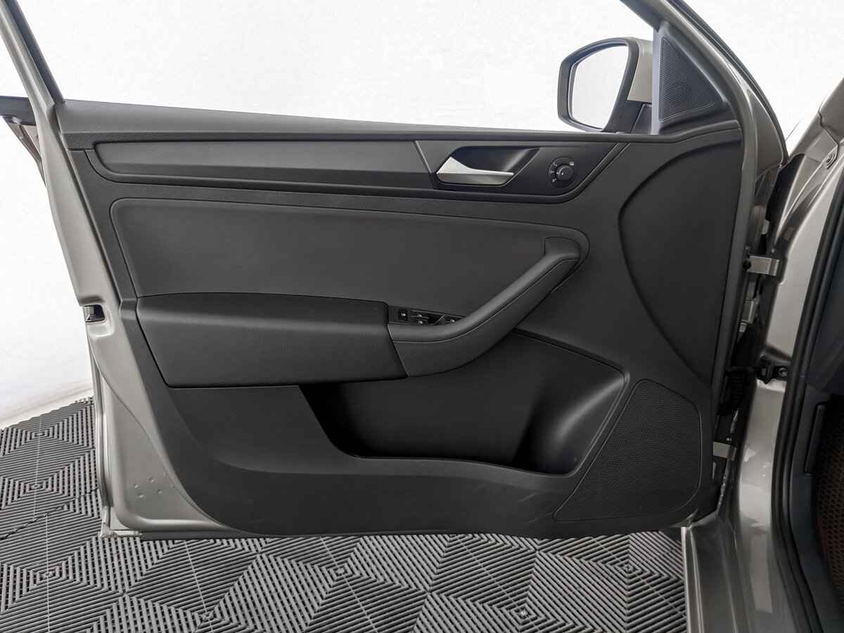 Volkswagen Polo, 2020