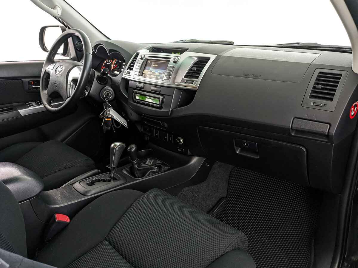Toyota Hilux, 2014