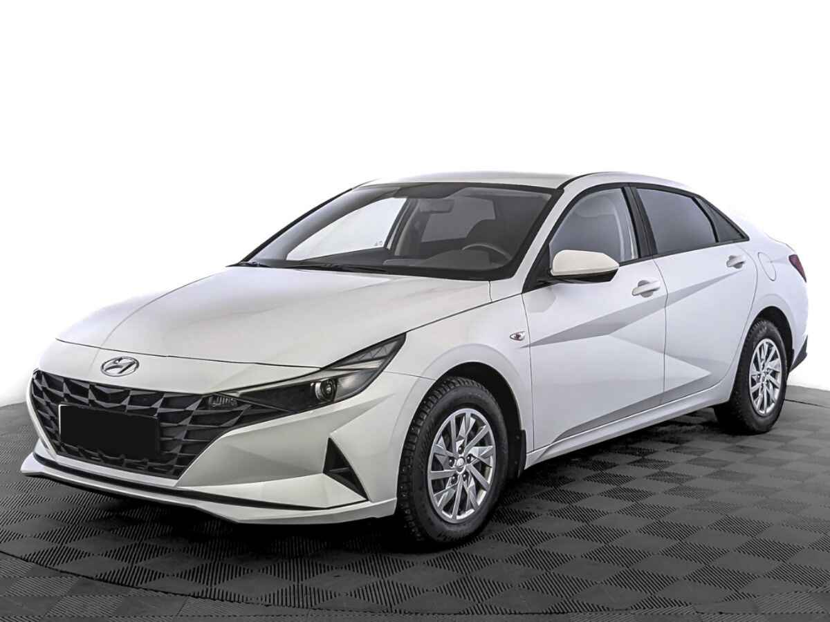 Hyundai Elantra, 2022