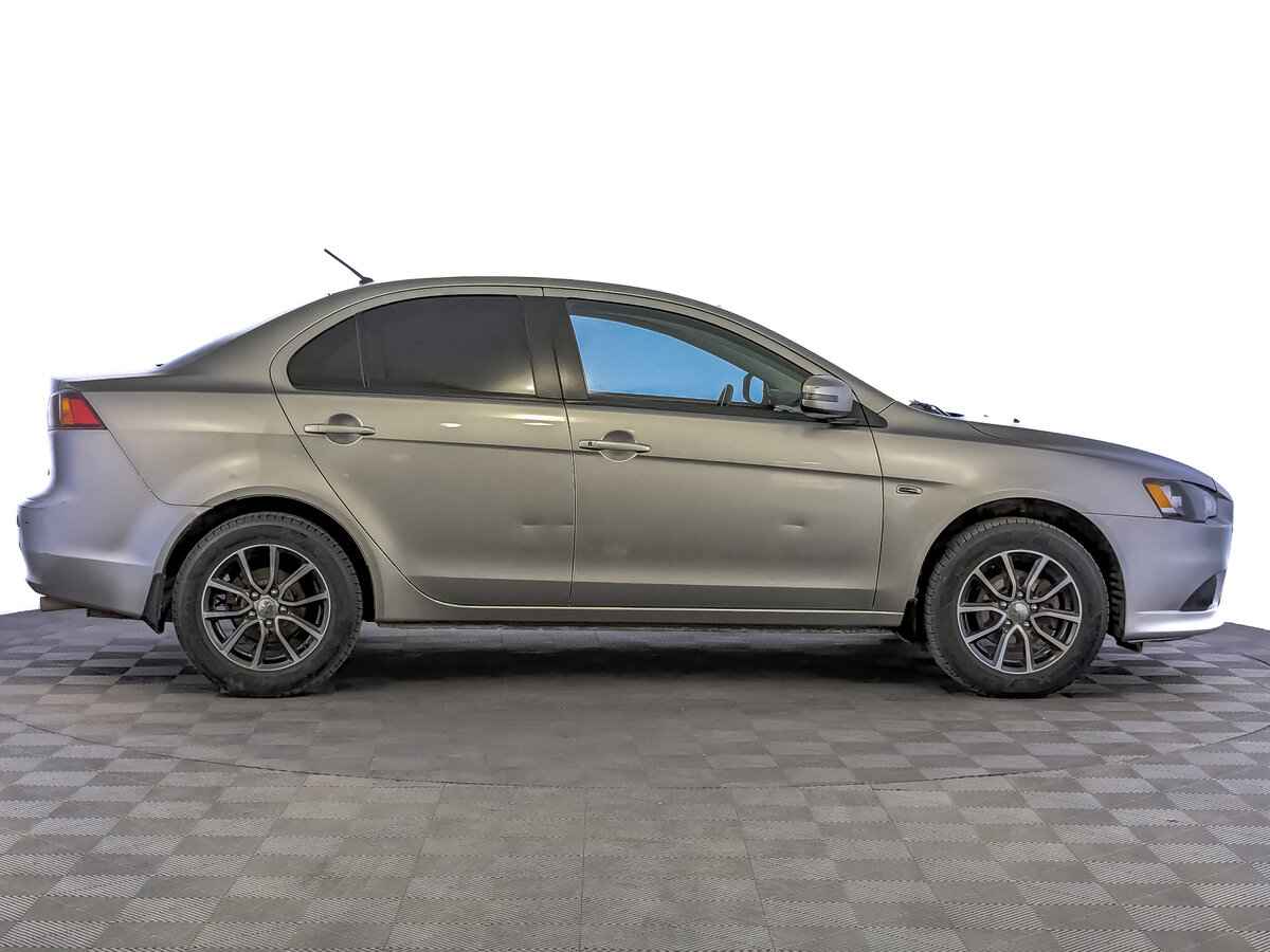 Mitsubishi Lancer, 2015