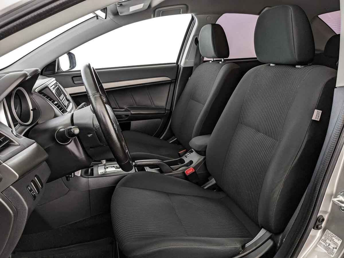 Mitsubishi Lancer, 2015