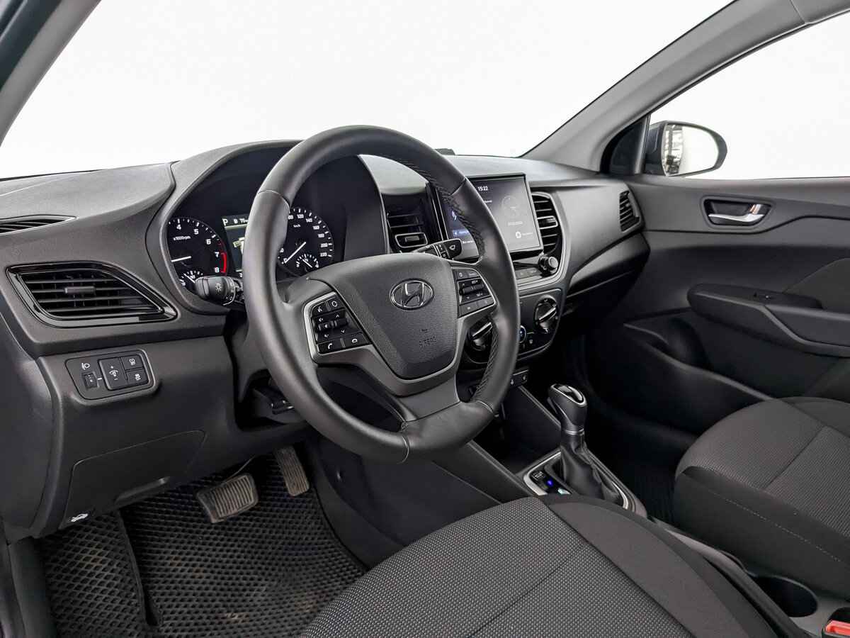 Hyundai Solaris, 2022