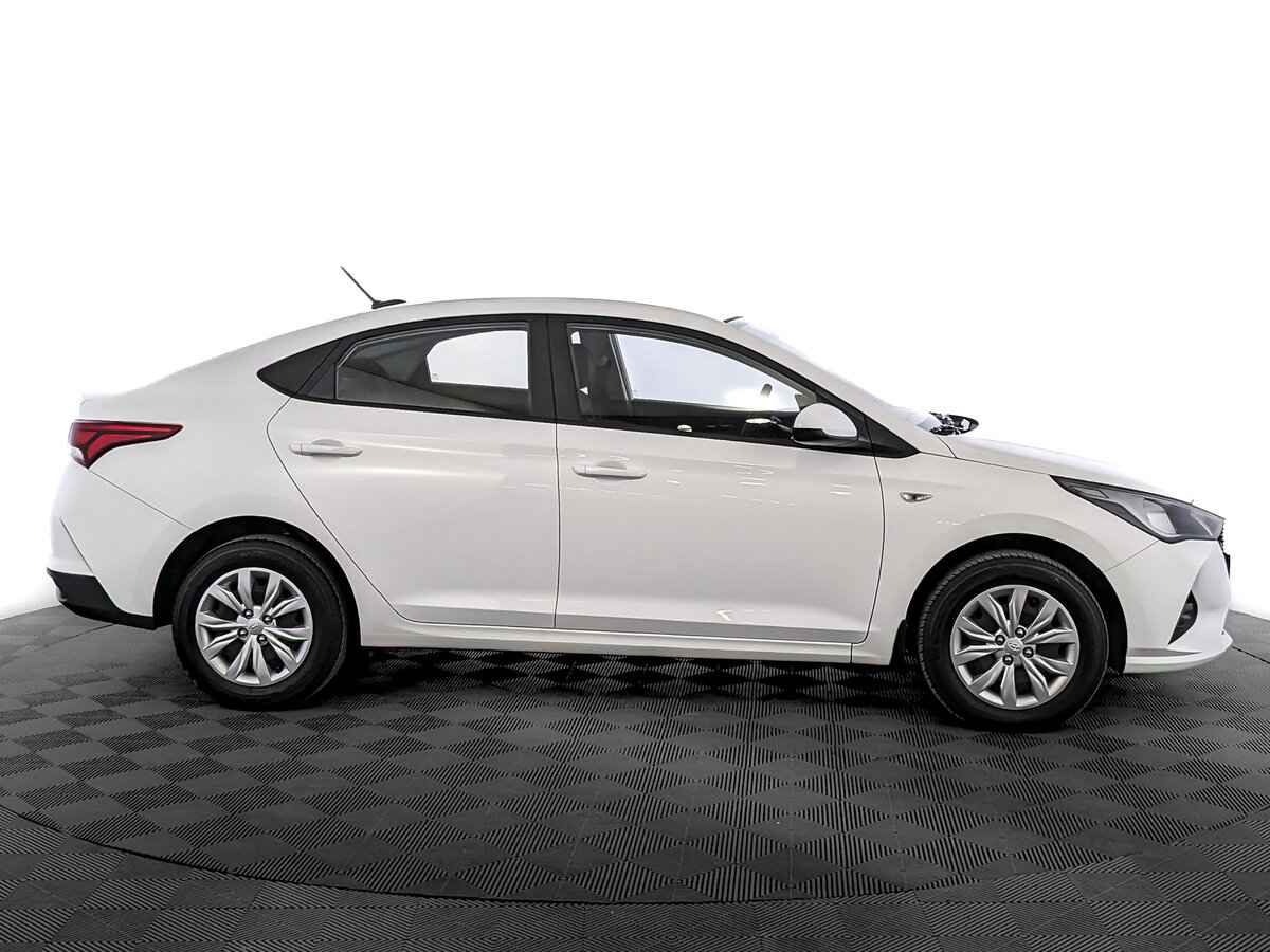 Hyundai Solaris, 2022