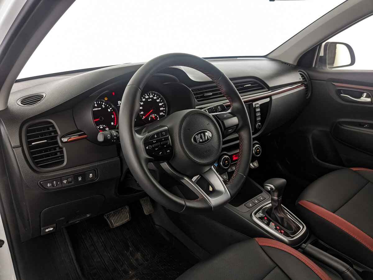 Kia Rio X-Line, 2020