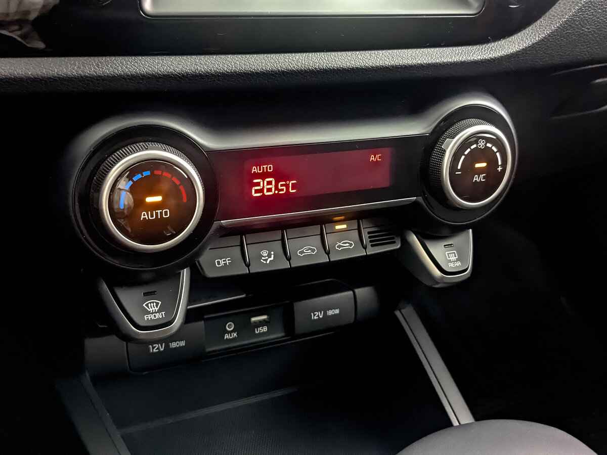 Kia Rio X-Line, 2020