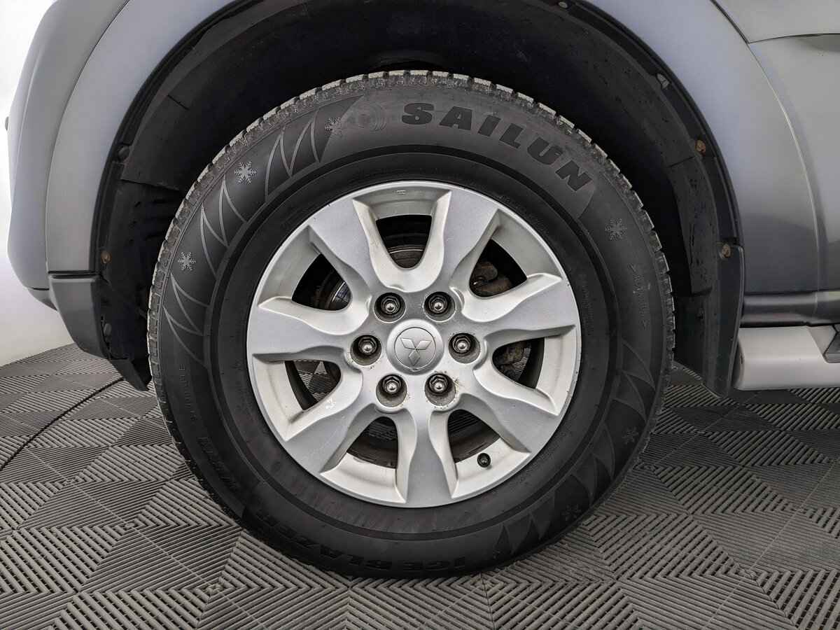 Mitsubishi Pajero, 2013