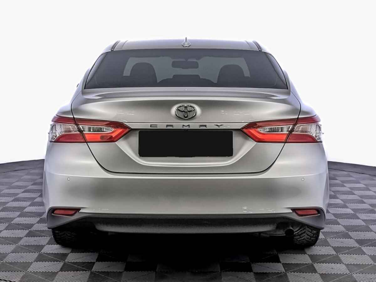 Toyota Camry, 2020