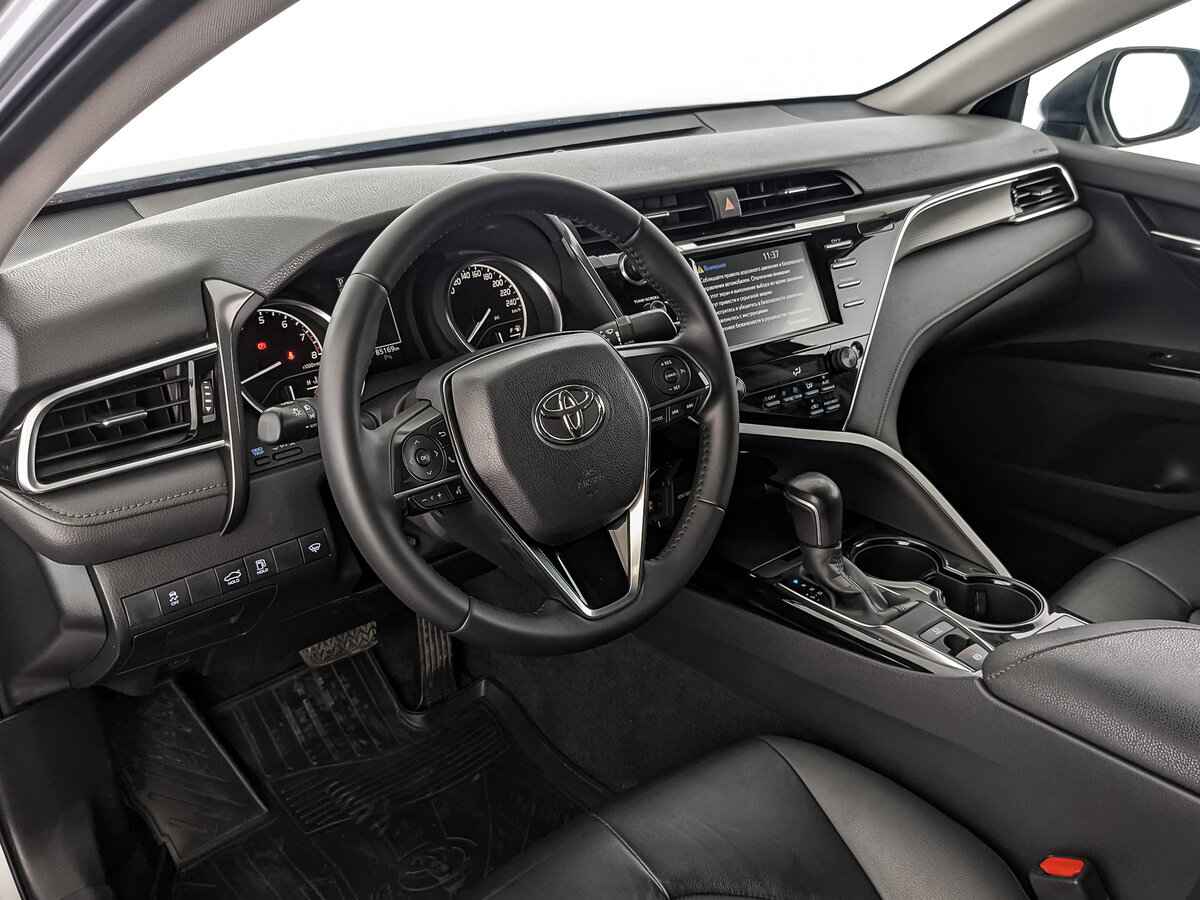 Toyota Camry, 2020