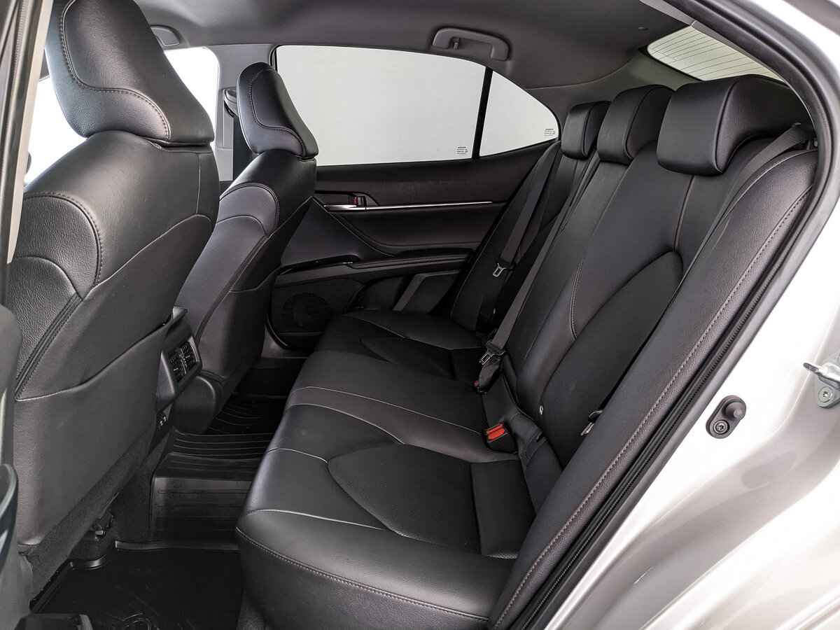 Toyota Camry, 2020
